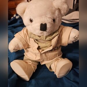 RARE‎ TENDER HEART TREASURES DR. BEAR W/ SCRUBS, Coat, Shoes SOCKS & MASK
